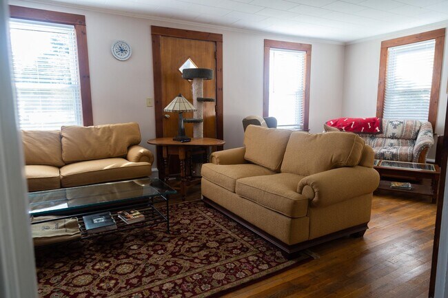 Foto del edificio - 180 Highland St