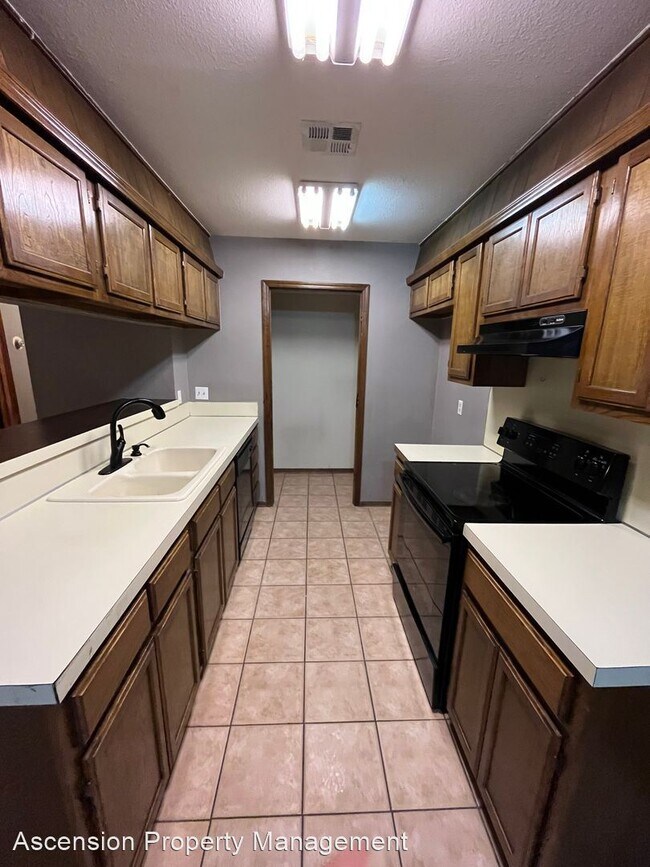 Building Photo - 2 br, 1 bath House - 11603 E 84th Pl N