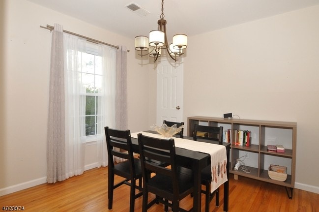 Building Photo - 102 Sweet Briar Dr