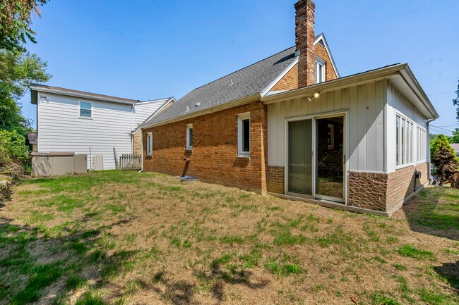 Photo - 219 Carmella Dr House