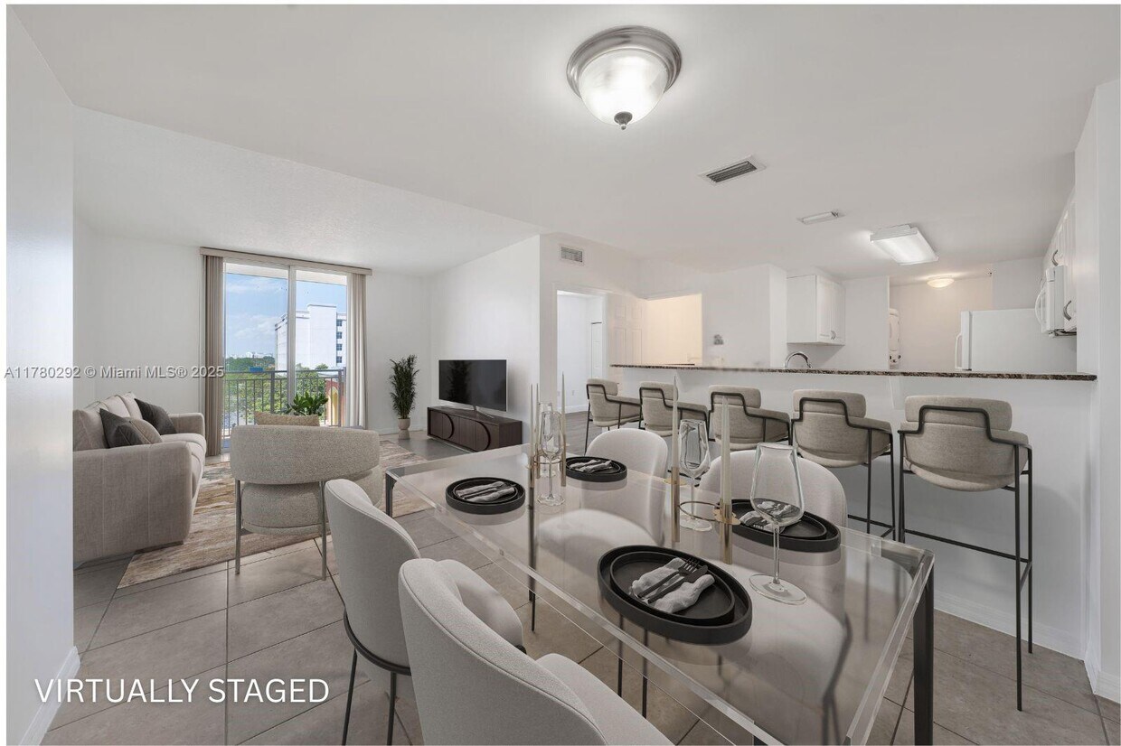 Foto principal - 215 SW 42nd Ave