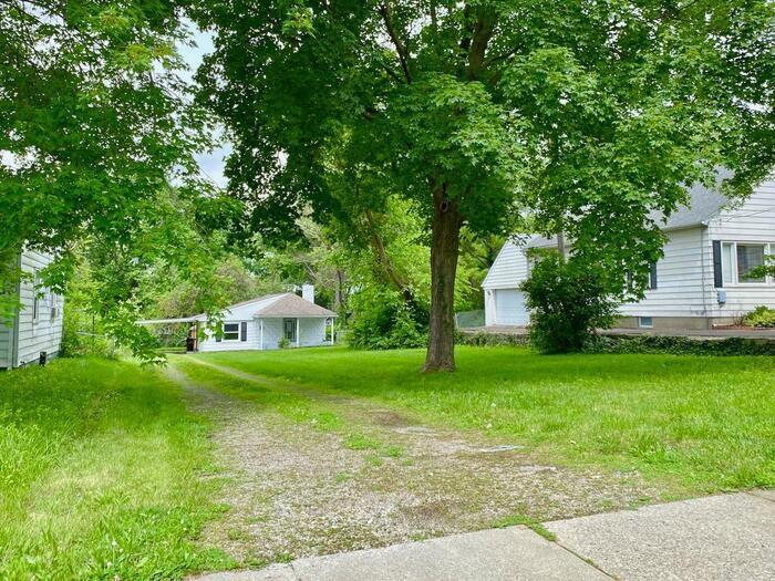 Primary Photo - Cozy move in ready 2 Bed Middletown Home!