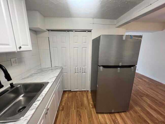 Foto del edificio - 2553 Colebrooke Dr