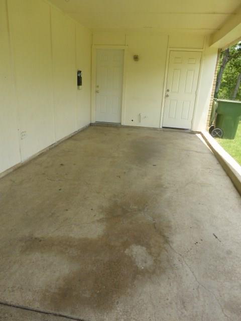 Building Photo - 322 Evelyn Dr