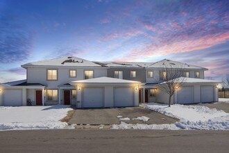 townhomes douglas trail rochester mn apartments