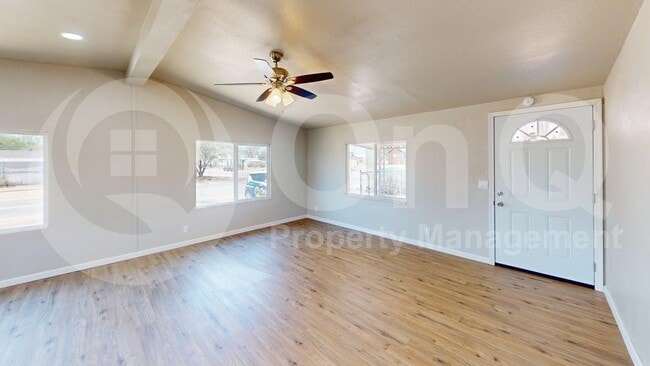 Foto del edificio - 14536 N Warfield Cir