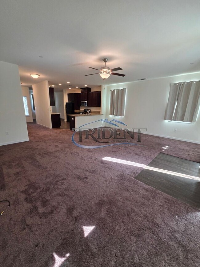 Foto del edificio - 2062 River Rock Dr