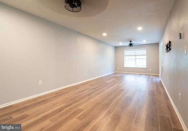 Building Photo - 1208 Delancey Way