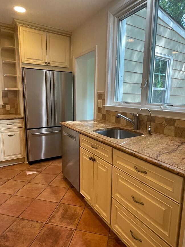 Foto del edificio - 6105 29th St NW