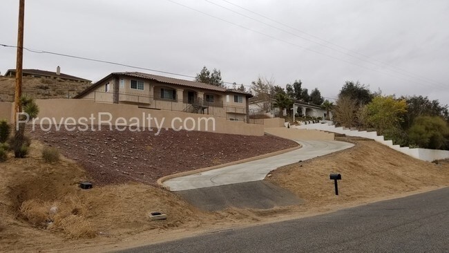 Building Photo - 17766 Buckthorn Ave