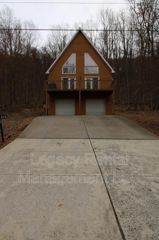 Building Photo - 616 Tuscarora Dr W