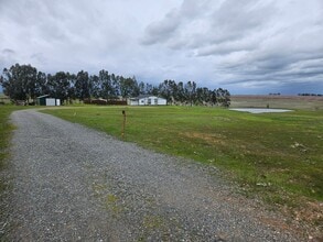Building Photo - 4655 Dawson Rd