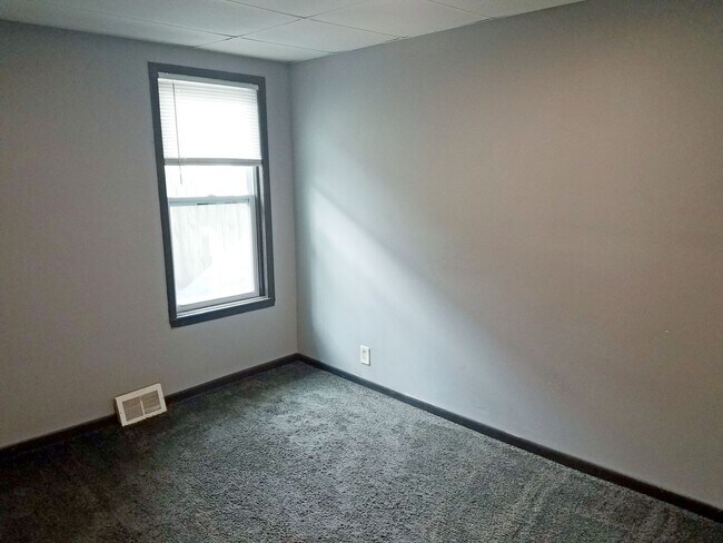 Building Photo - nre321