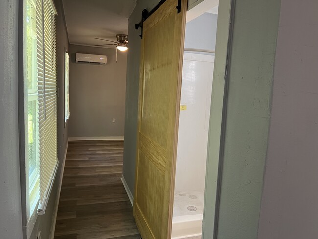 Building Photo - 33 Macks Dr