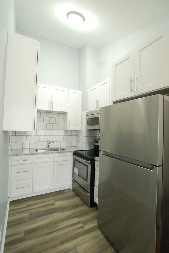 Foto del edificio - 417 W Stone Ave