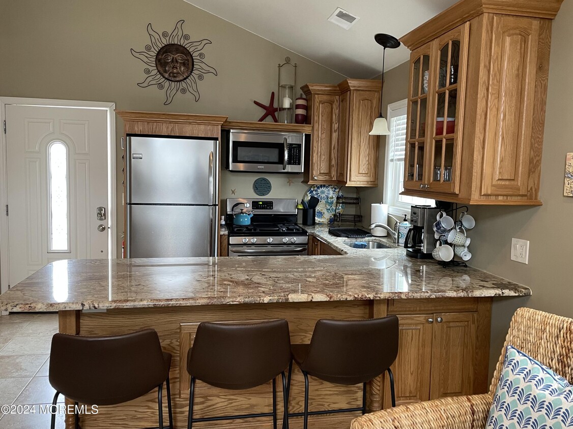 Primary Photo - 31 E Plover Way