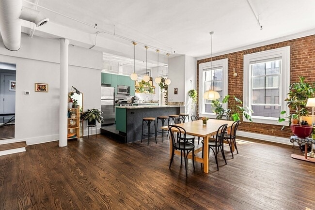 Foto del edificio - 10 Williams St