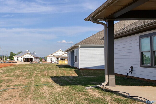 Building Photo - 244 Paca Ln