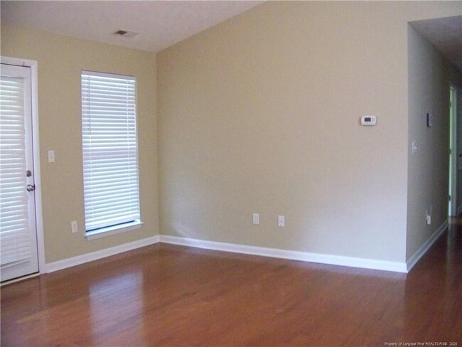 Building Photo - 1878 Tryon Dr