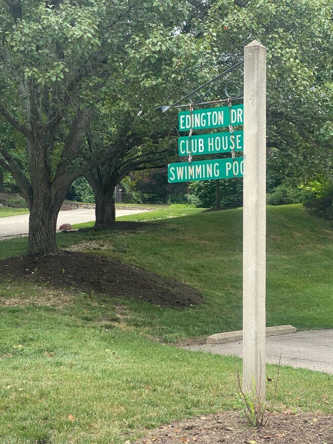 Building Photo - 32 Rolling Hills Dr