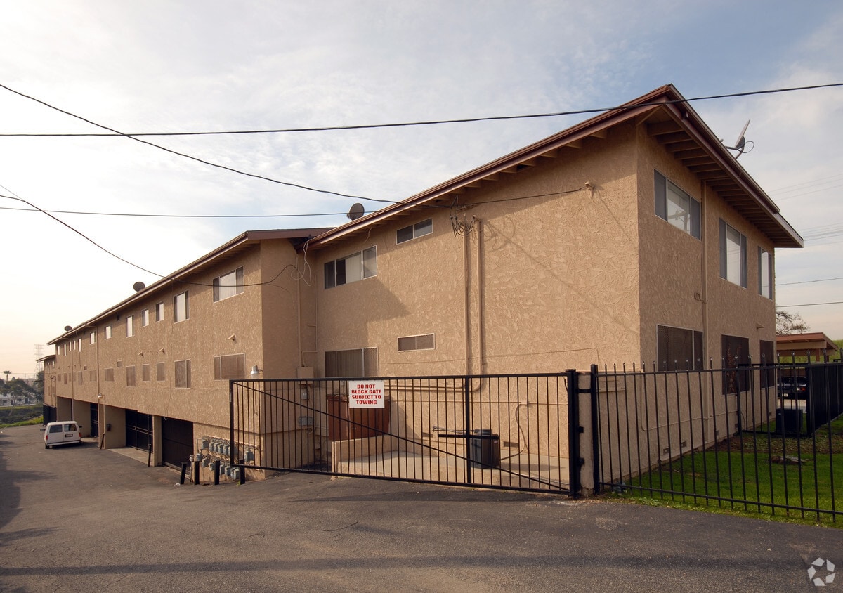 11530 S Normadie Ave - 11530 S Normandie Ave