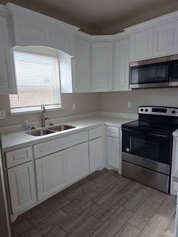 Building Photo - 1614 Playa Dr
