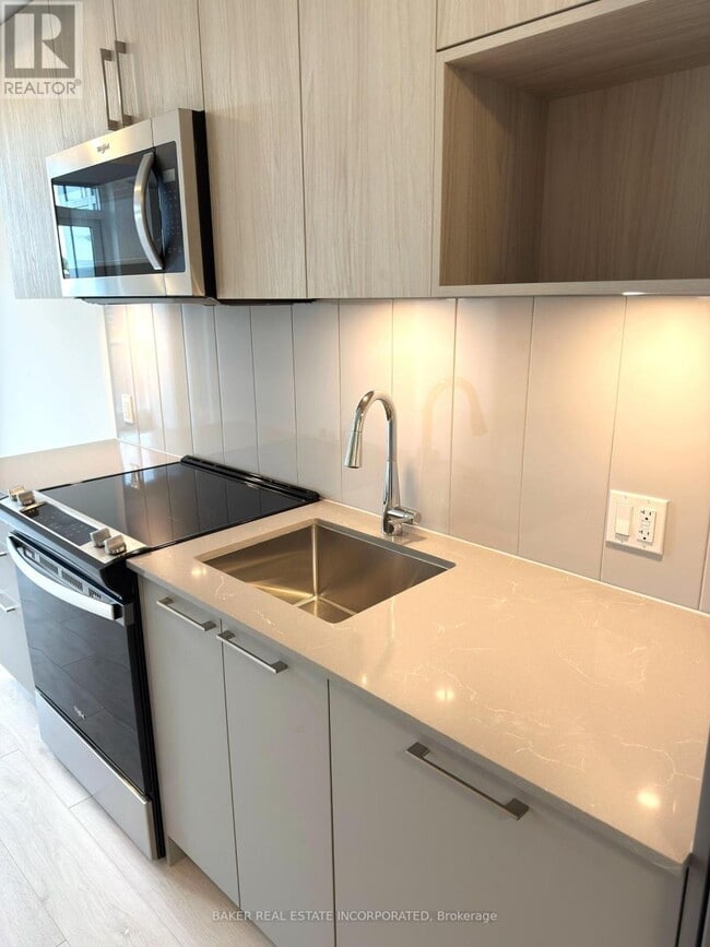 Building Photo - 500 Plains Rd E