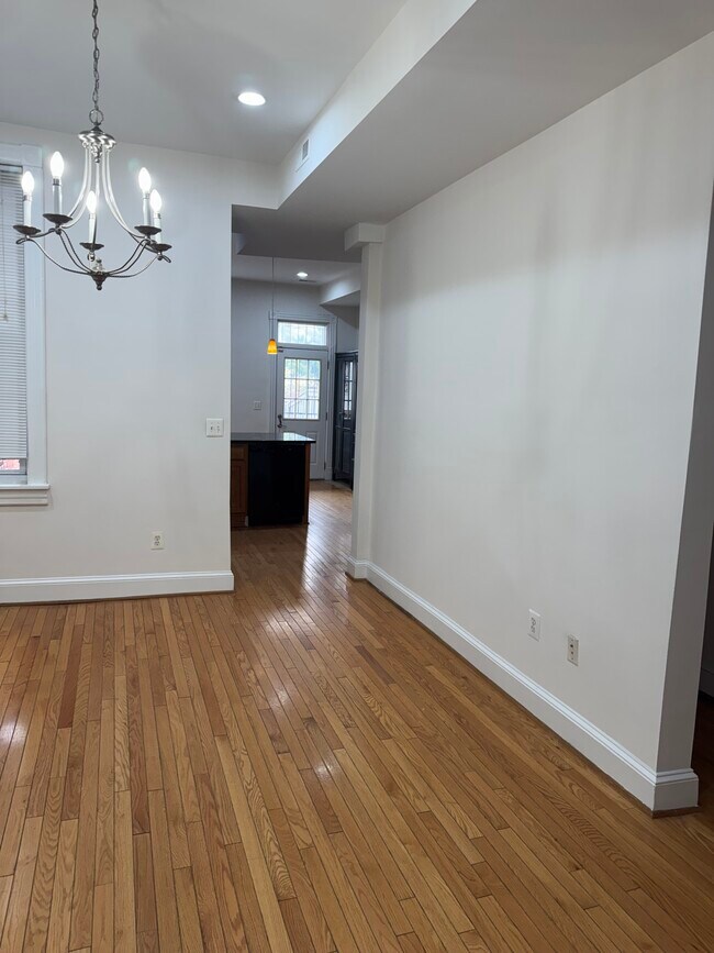 Foto del edificio - 823 8th St NE