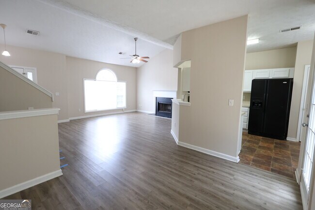 Foto del edificio - 3044 Lake Park Trail