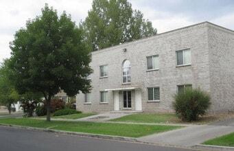 Building Photo - 1102 Belford Ave