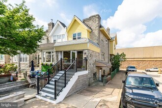 Building Photo - 1617 Packer Ave