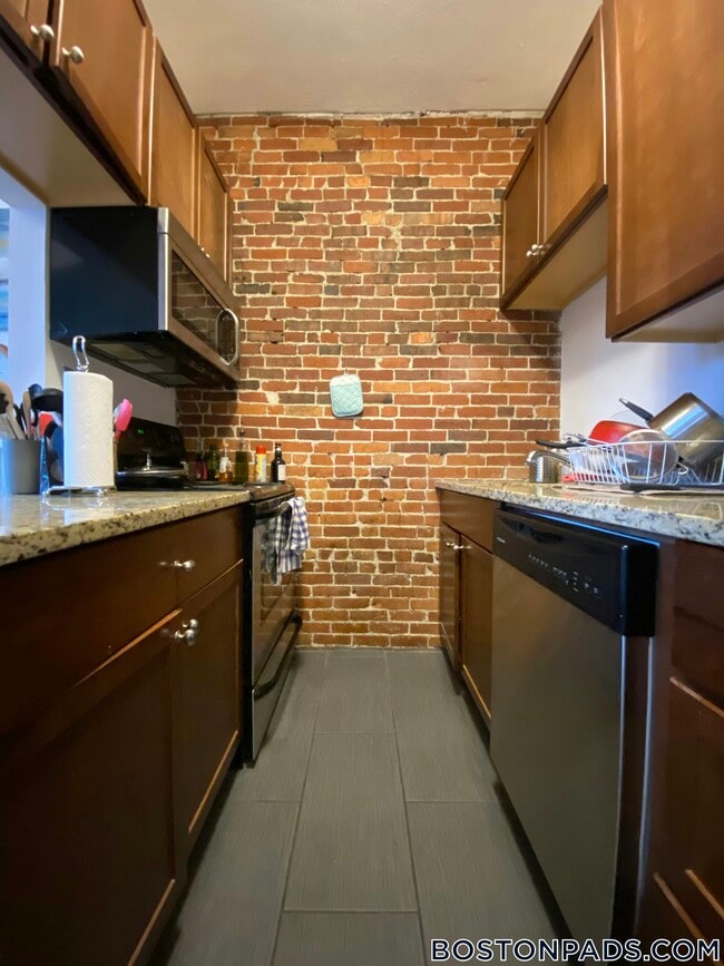 Building Photo - 23 Cortes St