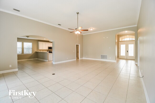 Foto del edificio - 2305 Yellow Jasmine Ln
