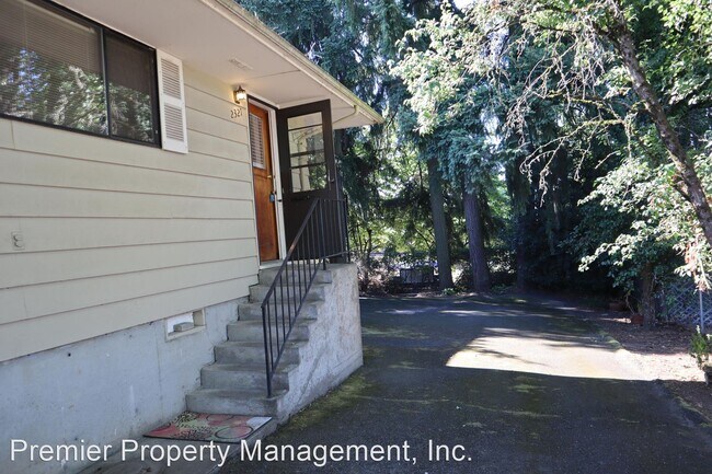Foto del edificio - 1 br, 1 bath House - 2321 E. 16th St