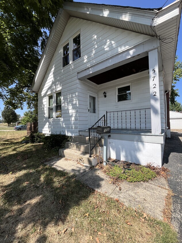 Primary Photo - 5722 Bridgetown Rd