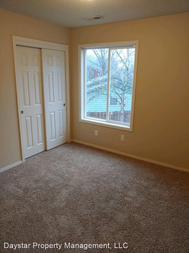 Building Photo - 4 br, 2.5 bath House - 13146 SE Tera Casca...