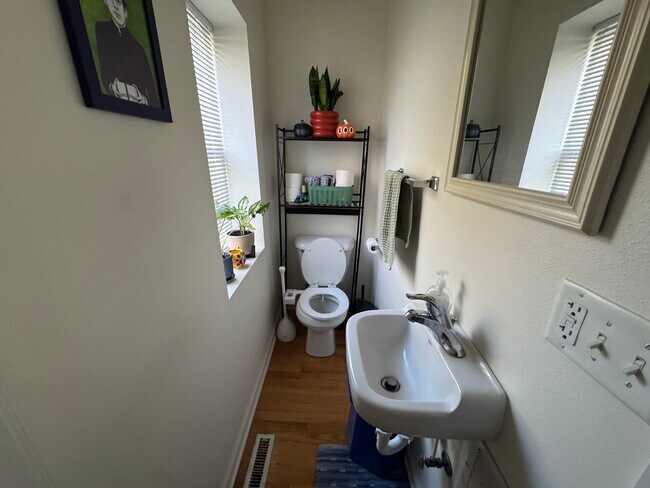 Foto del edificio - 385 E Becher St