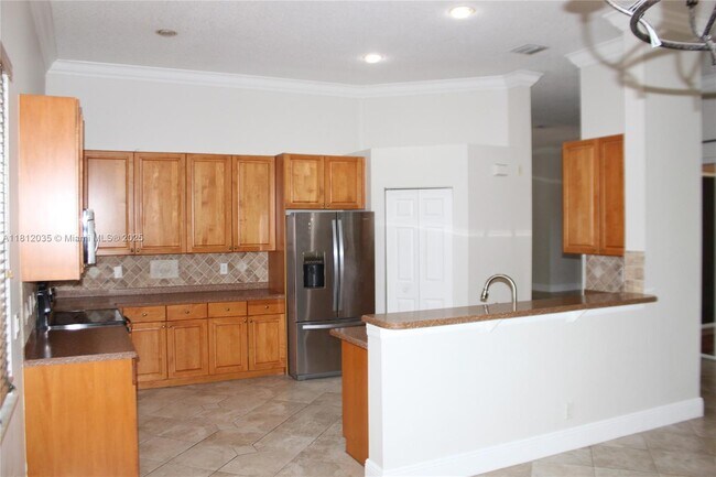 Building Photo - 1342 Crossbill Ct