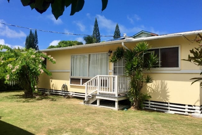 Building Photo - 241 Hualani St