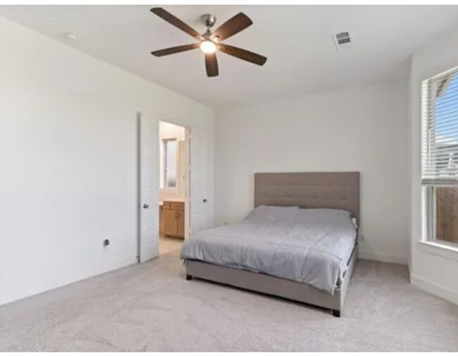 Building Photo - 1718 Veneto Dr