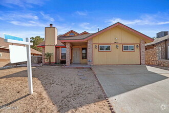 Building Photo - 1433 Sierra De Oro Dr