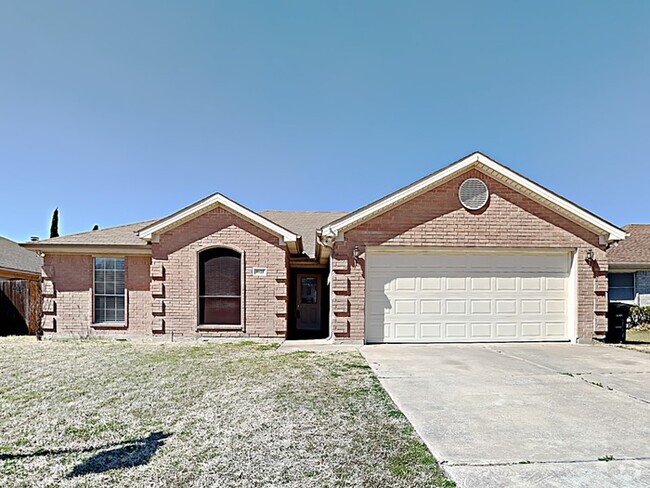 Building Photo - 8025 Jolie Dr