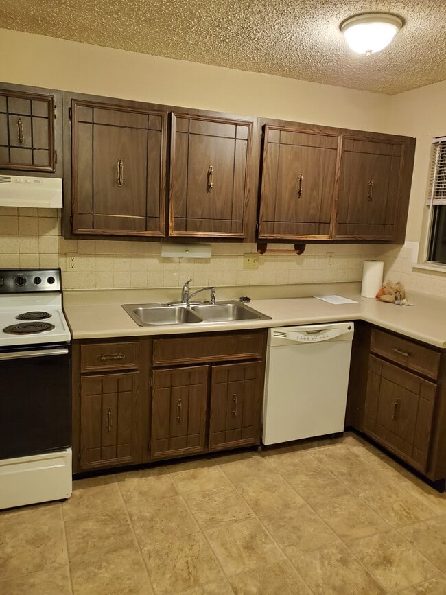 Foto del edificio - 35 Westwood Estates Dr