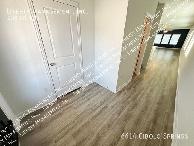 Building Photo - 6614 Cibolo Springs