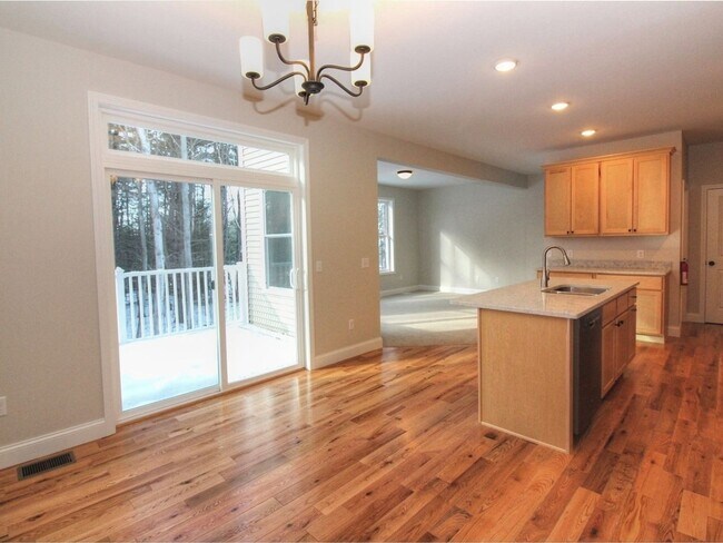 Foto del edificio - 4BD/3.5BA S. Burlington Townhome - Hillside at O'Brien Farm