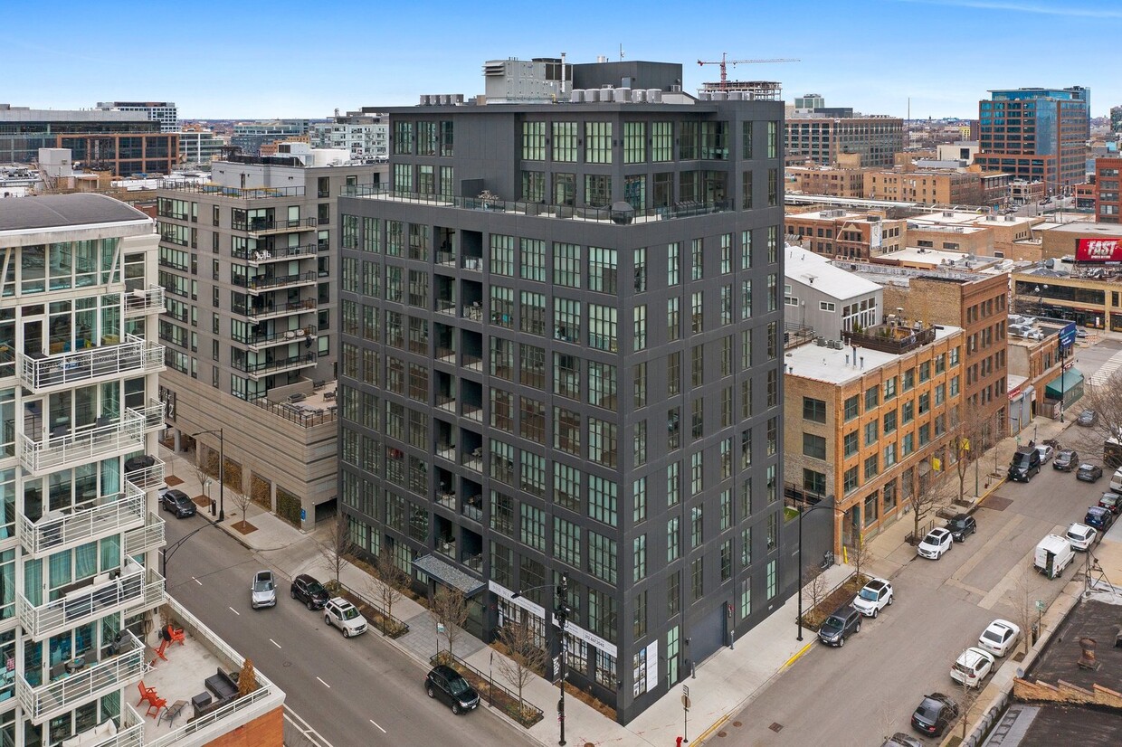 Primary Photo - 900 W Washington Blvd