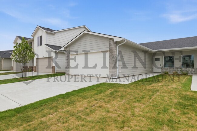 Building Photo - 157 N Gowen St