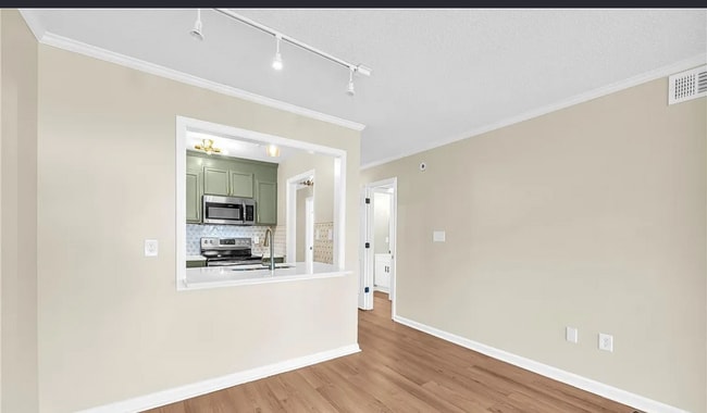 living room - 2165 S Milledge Ave