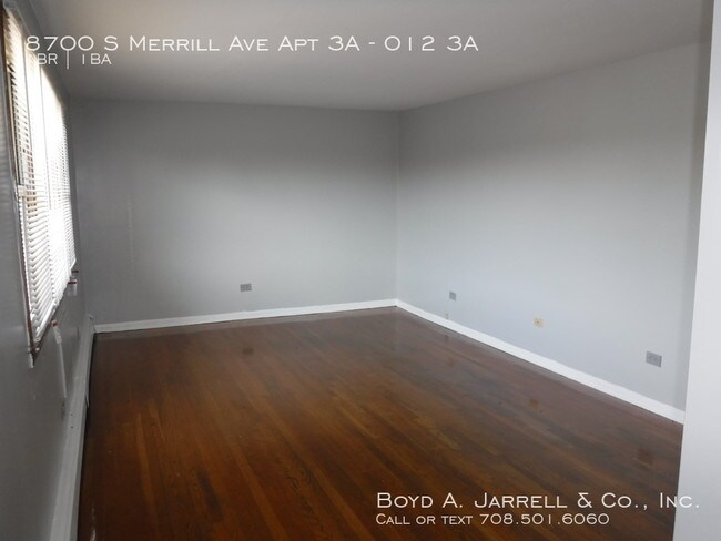 Foto del edificio - Large one bedroom, quiet location