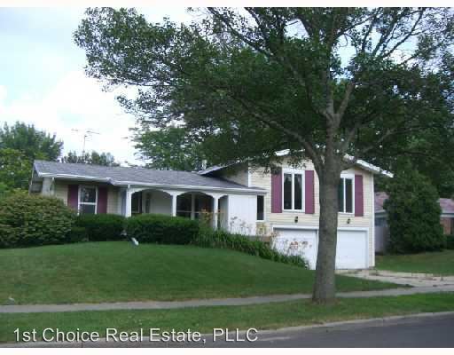 Primary Photo - 2817 Stoneleigh Dr